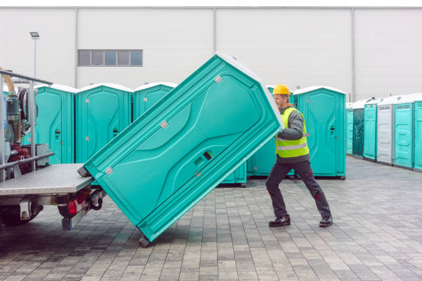 Best Portable toilet rental cost  in Manistique, MI