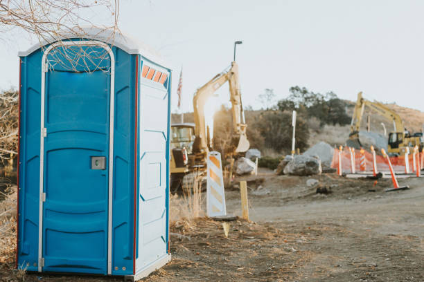 Best Porta potty rental near me  in Manistique, MI